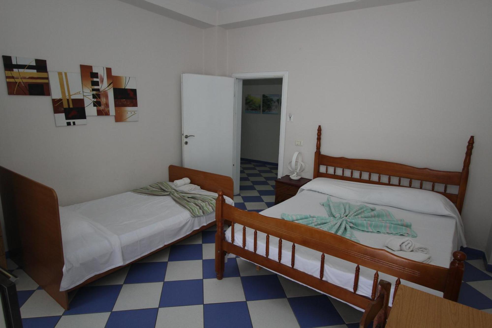 Kompleksi Eli Guest House Durres Luaran gambar